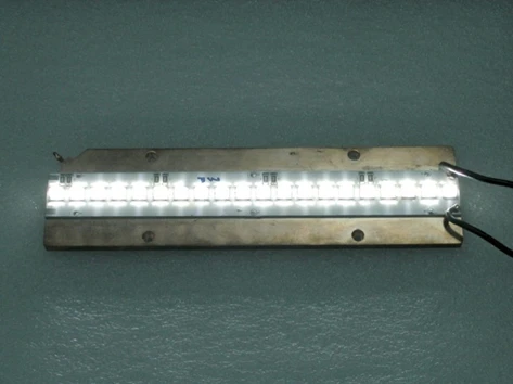 LED vapor chamber cooler